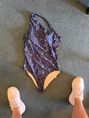 Summersalt Women’s One-Shoulder Star Print Swimsuit in Navy, with Colored Stars